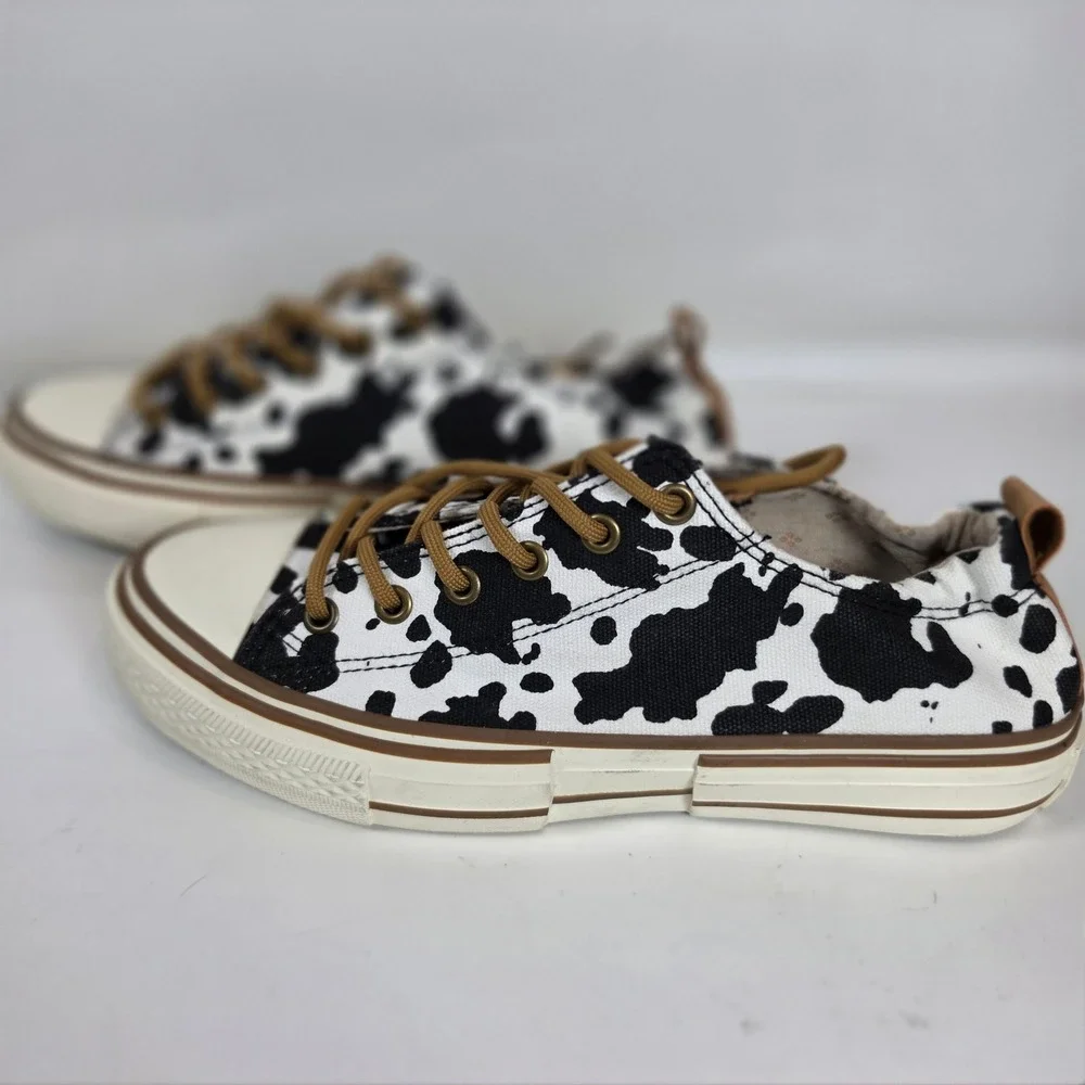 Very G‎ Driana Cow Print Sneakers Womens Size 10 Canvas Lace Up Casual Shoes
